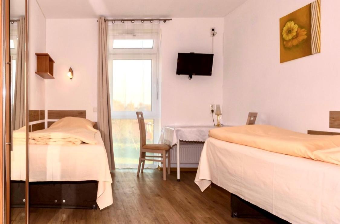 אוברטשאוסן I-Motel מראה חיצוני תמונה