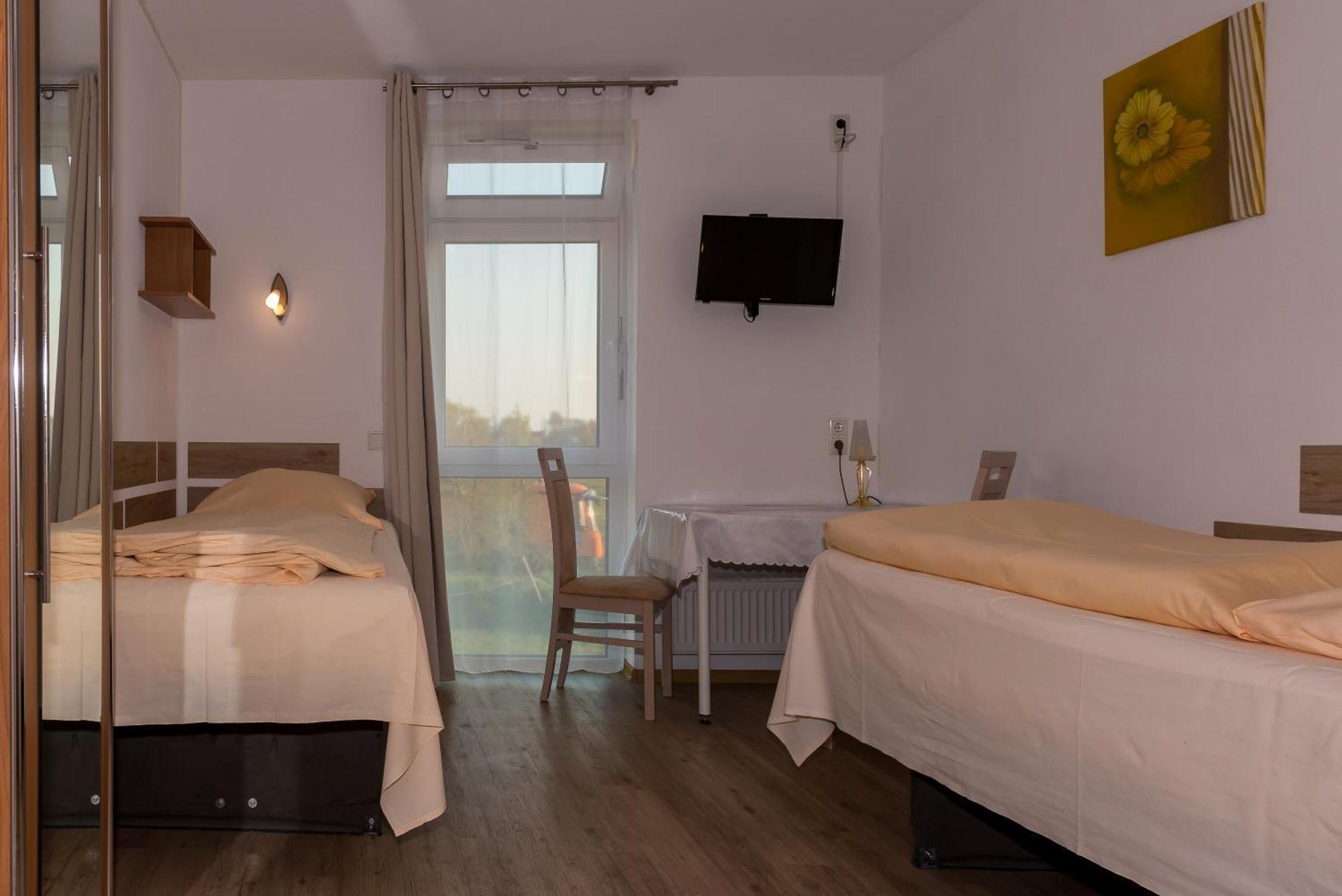 אוברטשאוסן I-Motel מראה חיצוני תמונה